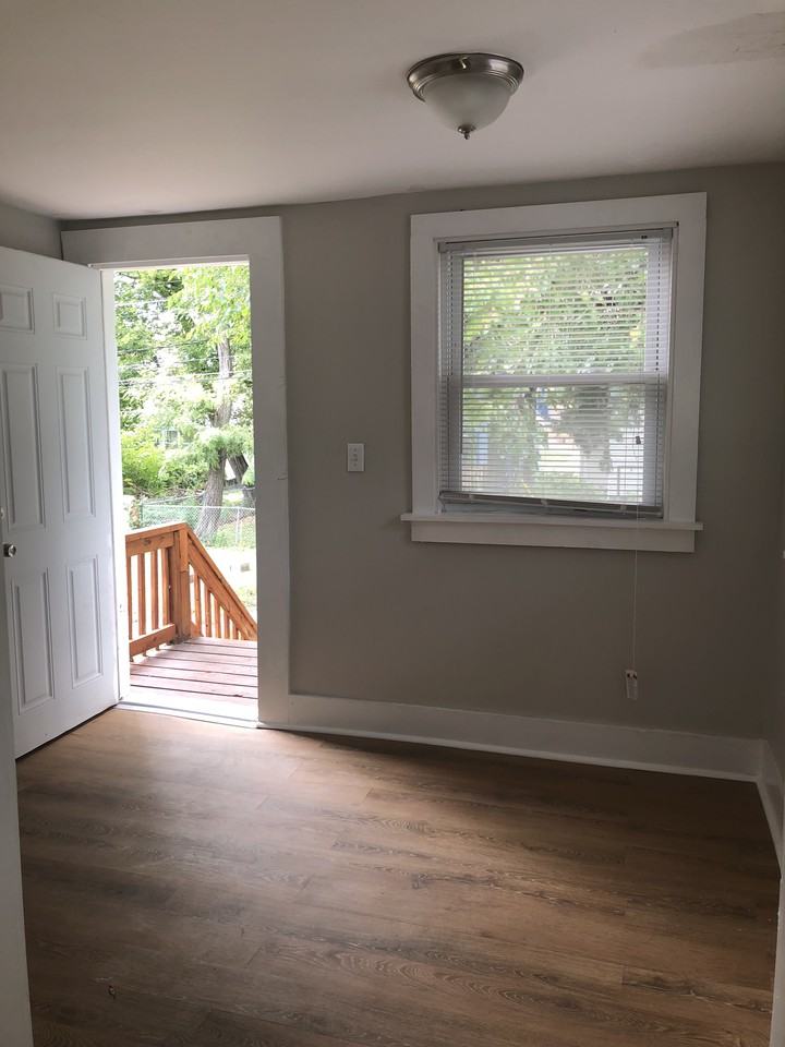 6616 Wabash Avenue - Photo 3 of 8