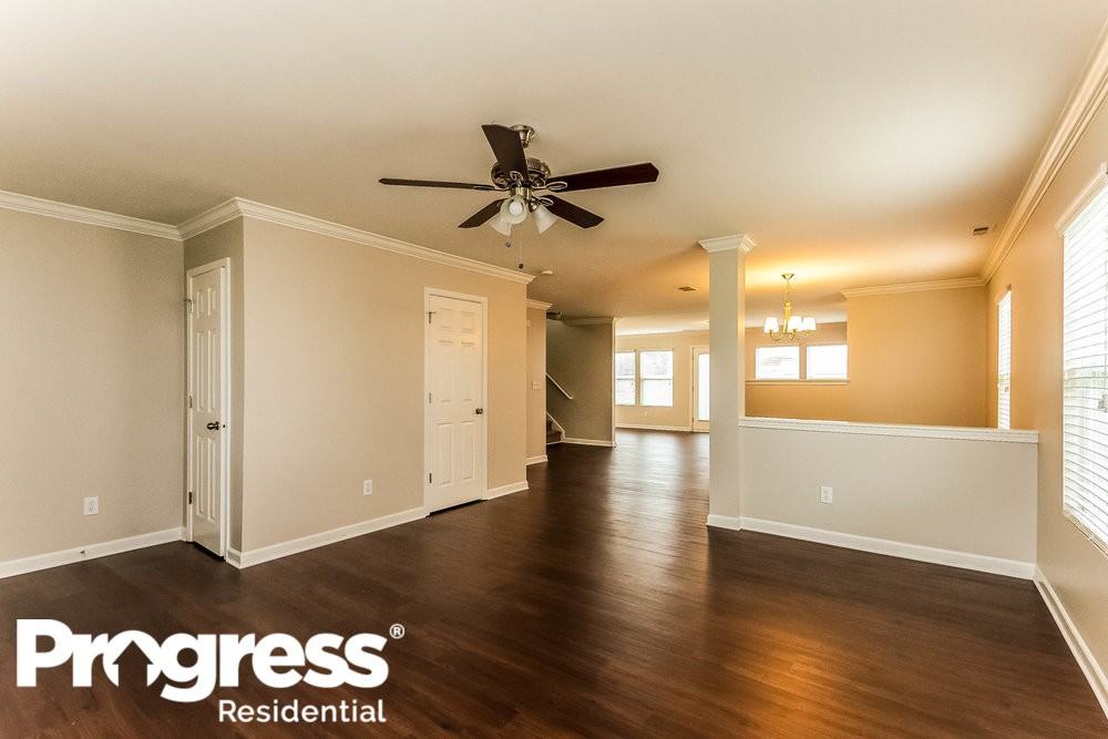 1120 Black Diamond Dr - Photo 2 of 18