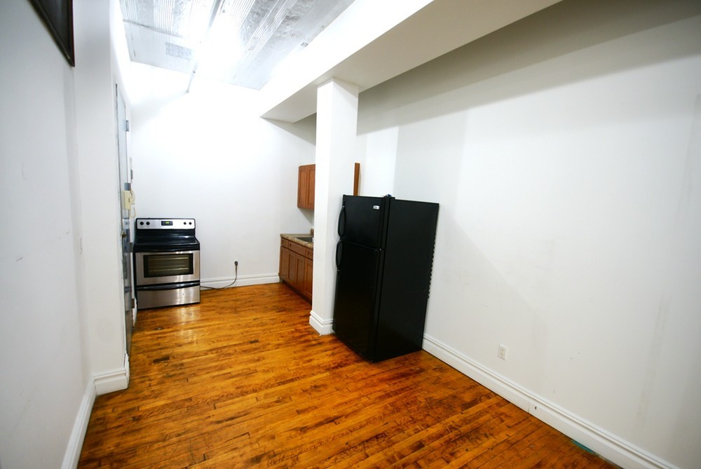 The Loom - Photo 2 of 22