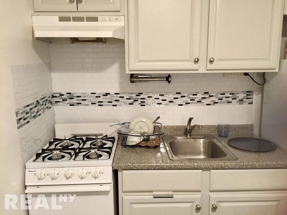 66-15 Wetherole St F8 - Photo 2 of 9