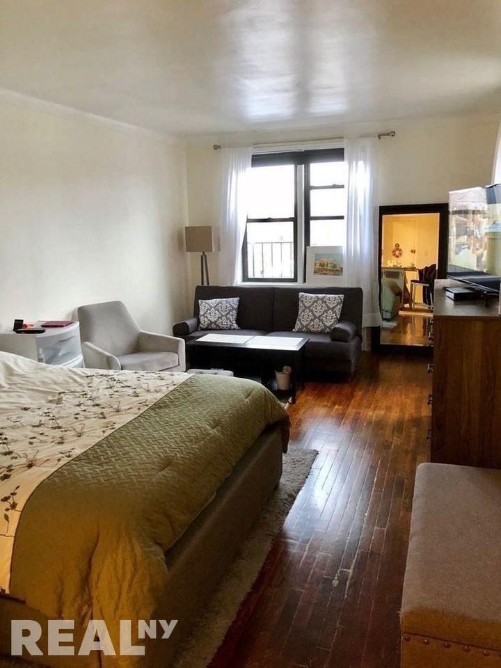 66-15 Wetherole St F8 - Photo 3 of 9