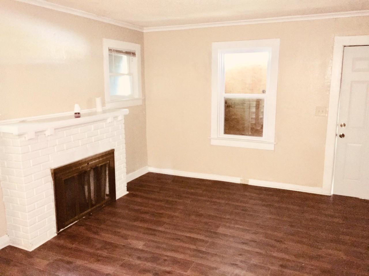 5411 East 28th Street - Photo 2 of 10