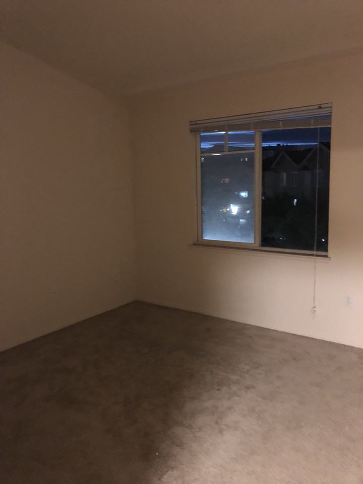 1611 Tulipan Cir - Photo 3 of 7