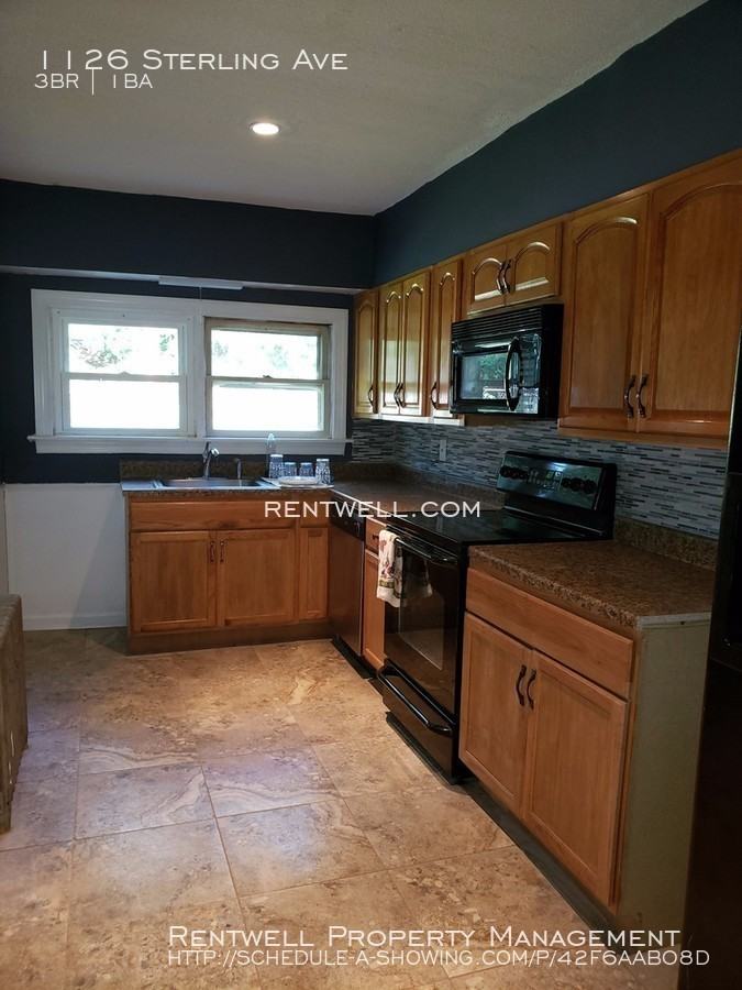 1126 Sterling Ave - Photo 3 of 8