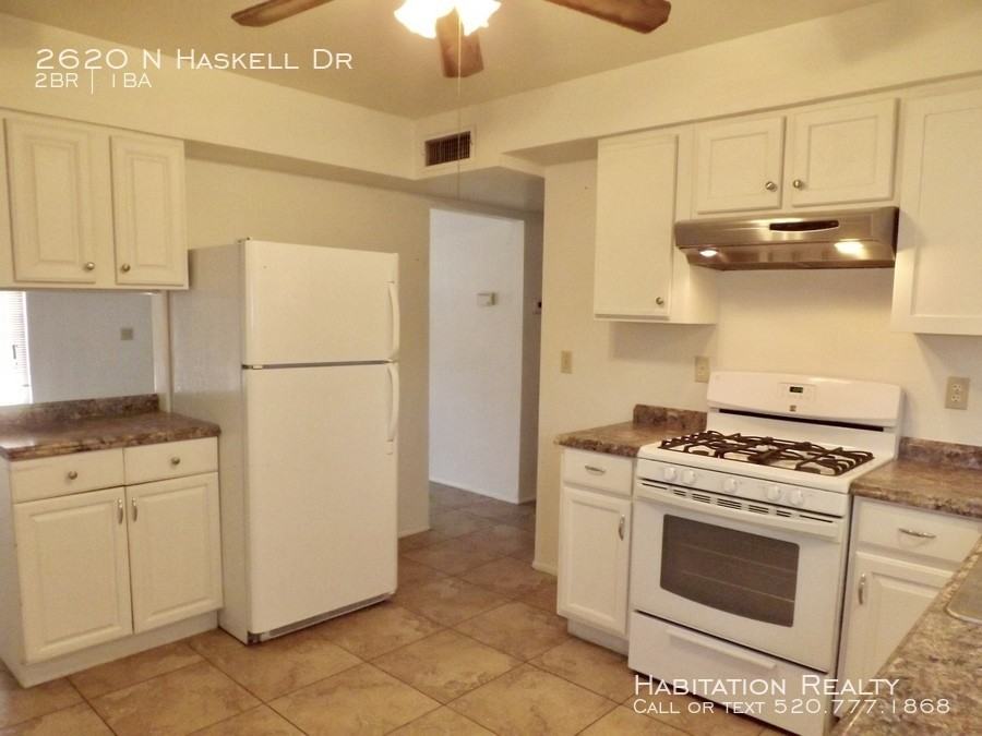 2620 N Haskell Dr - Photo 2 of 17