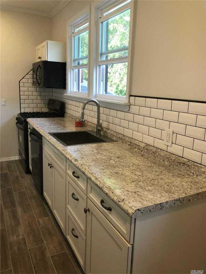 98 W Windsor Pkwy - Photo 3 of 14