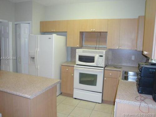 2971 SE 15th Ave - Photo 3 of 8