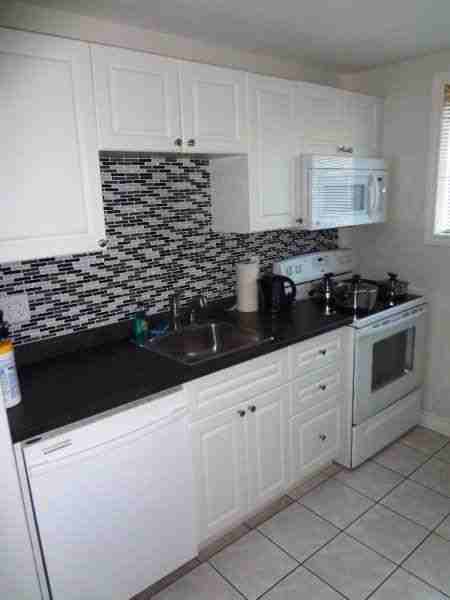 Devonshire Apartments - Photo 3 of 12