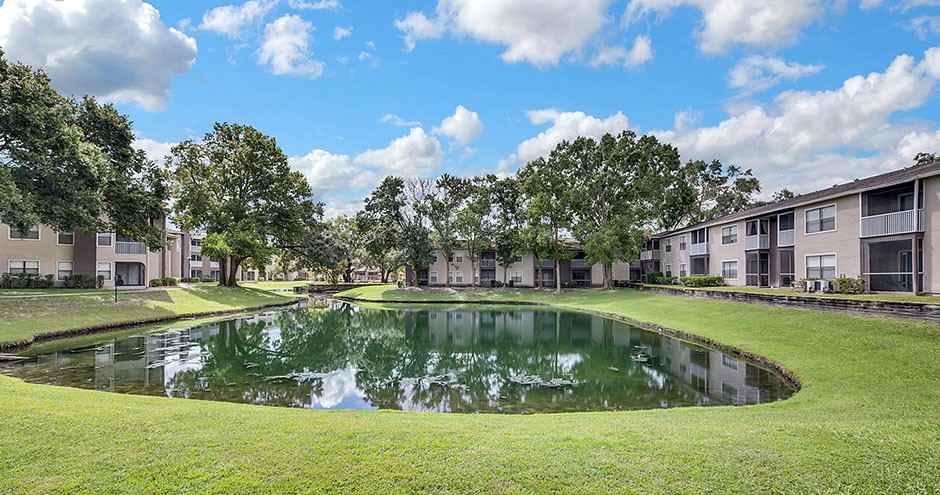 The Summit at Sabal Park - Photo 2 of 27