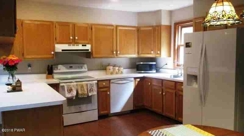 118 Stallion Dr - Photo 3 of 29