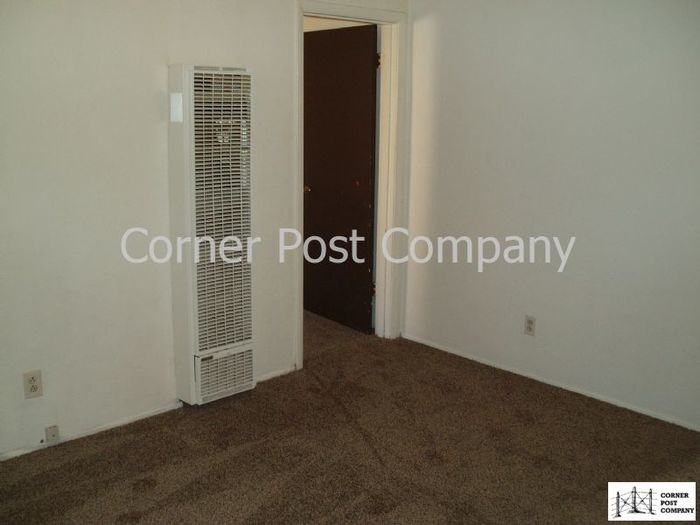 204 Grove St NE - Photo 3 of 7