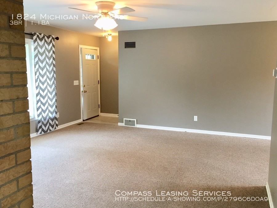 1824 Michigan St NE - Photo 3 of 18