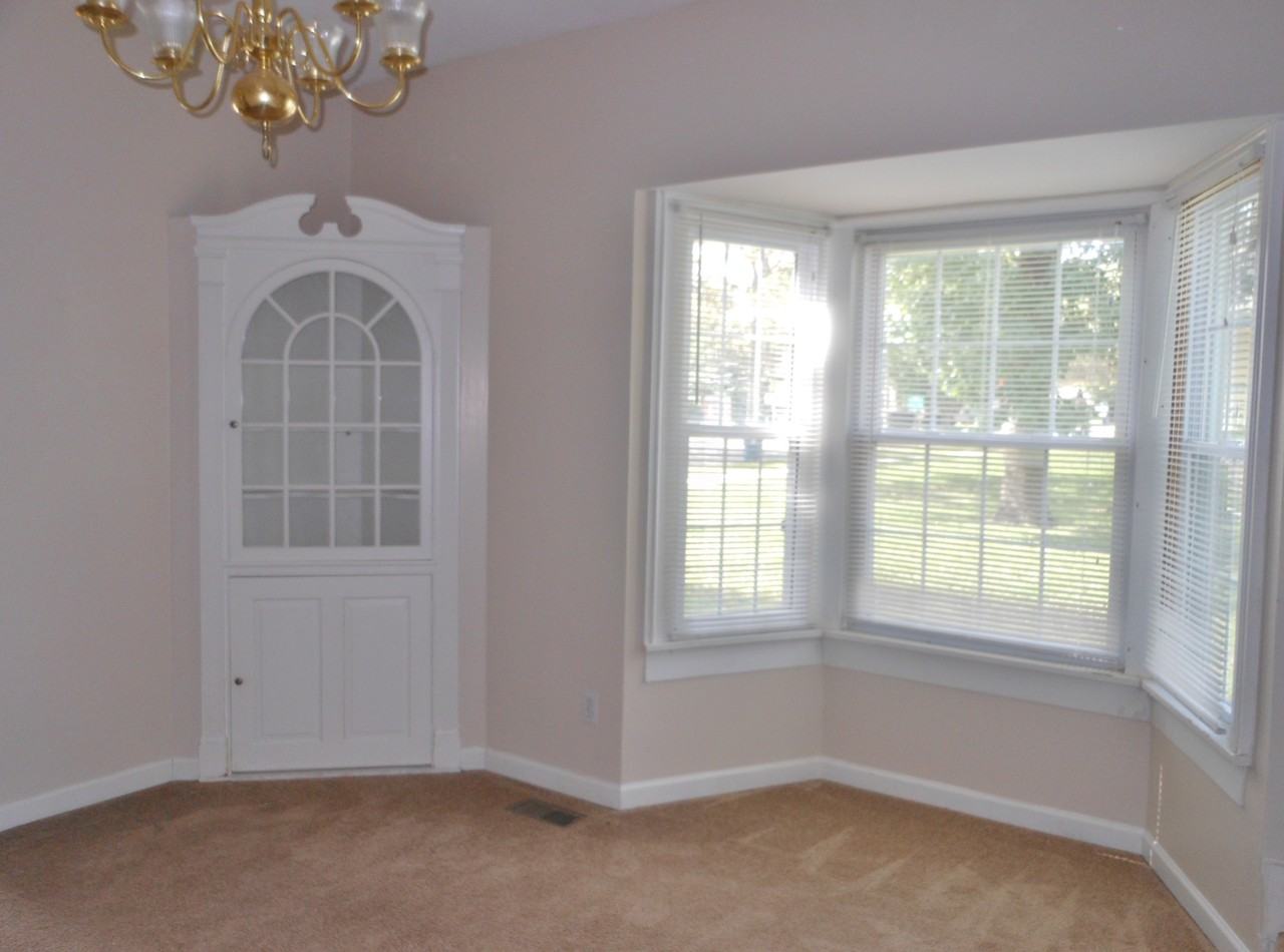 311 Schuetz Road - Photo 3 of 20