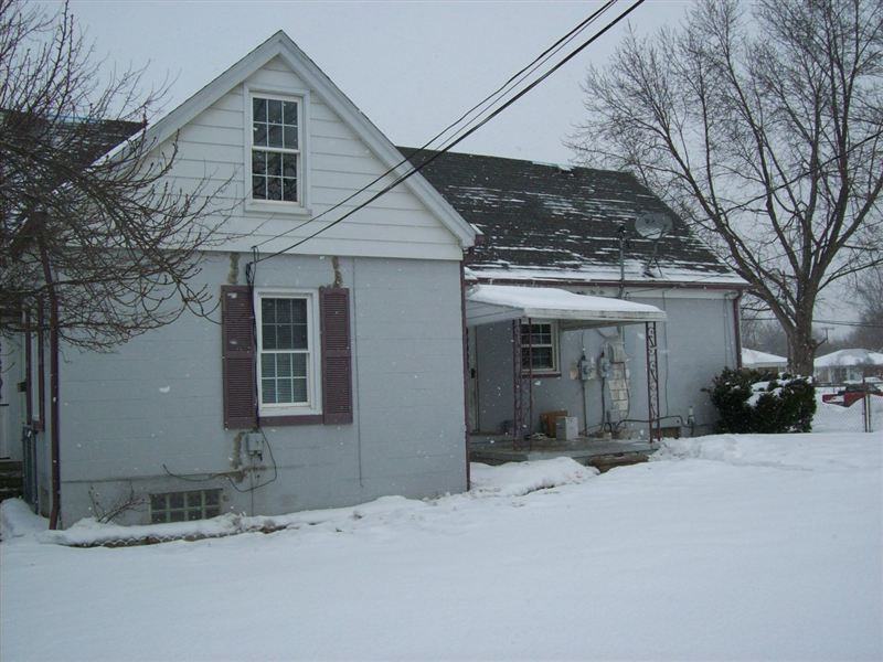 34573 Glenwood Rd - Photo 2 of 6