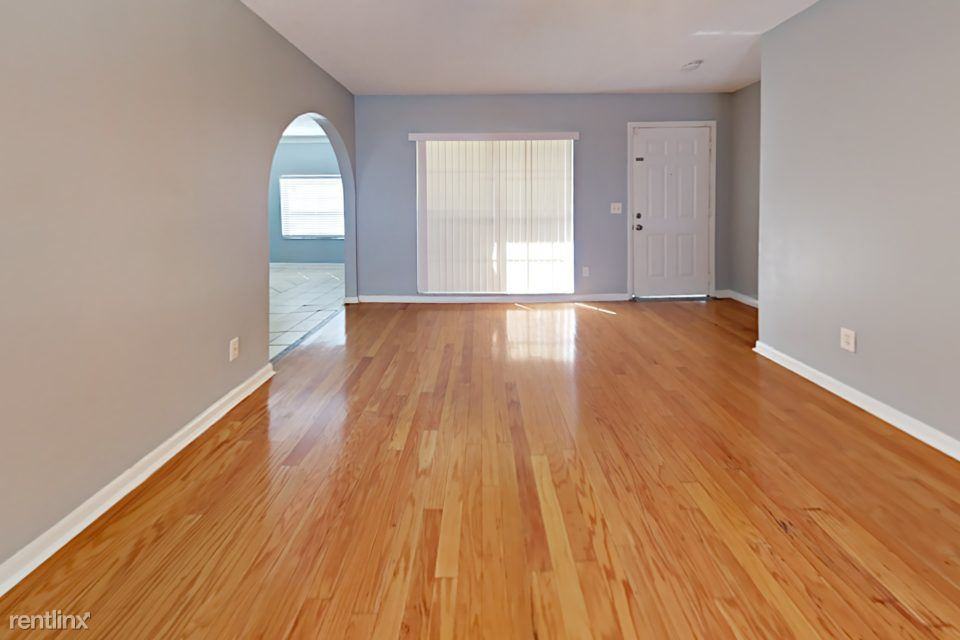 1947 Crown Park Dr - Photo 2 of 16