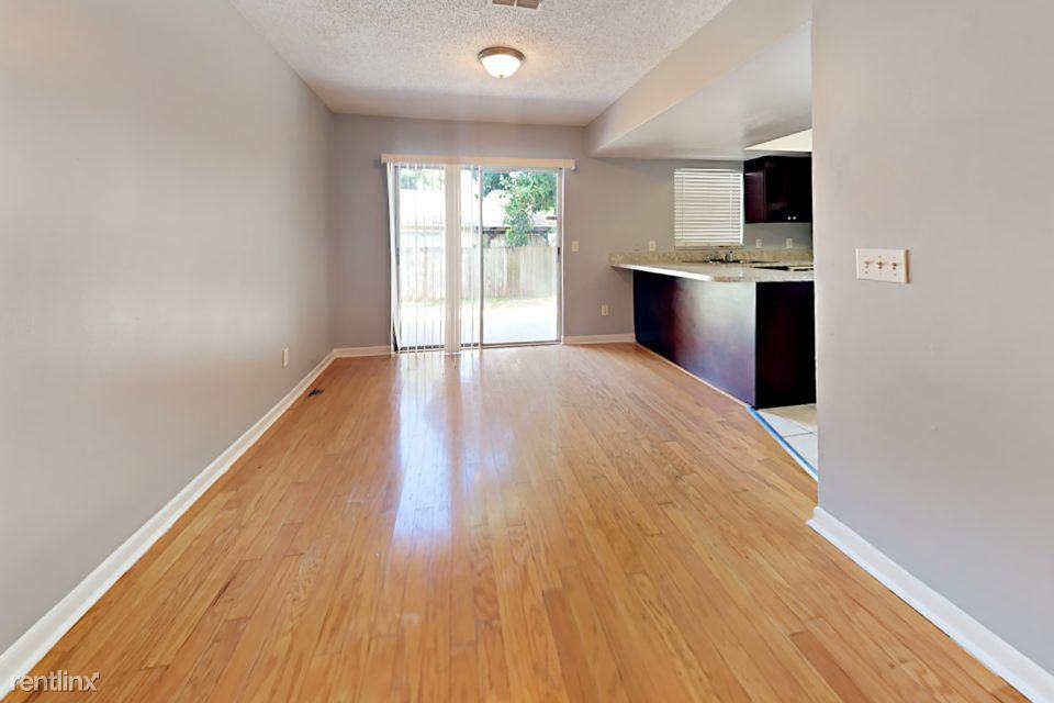 1947 Crown Park Dr - Photo 3 of 16