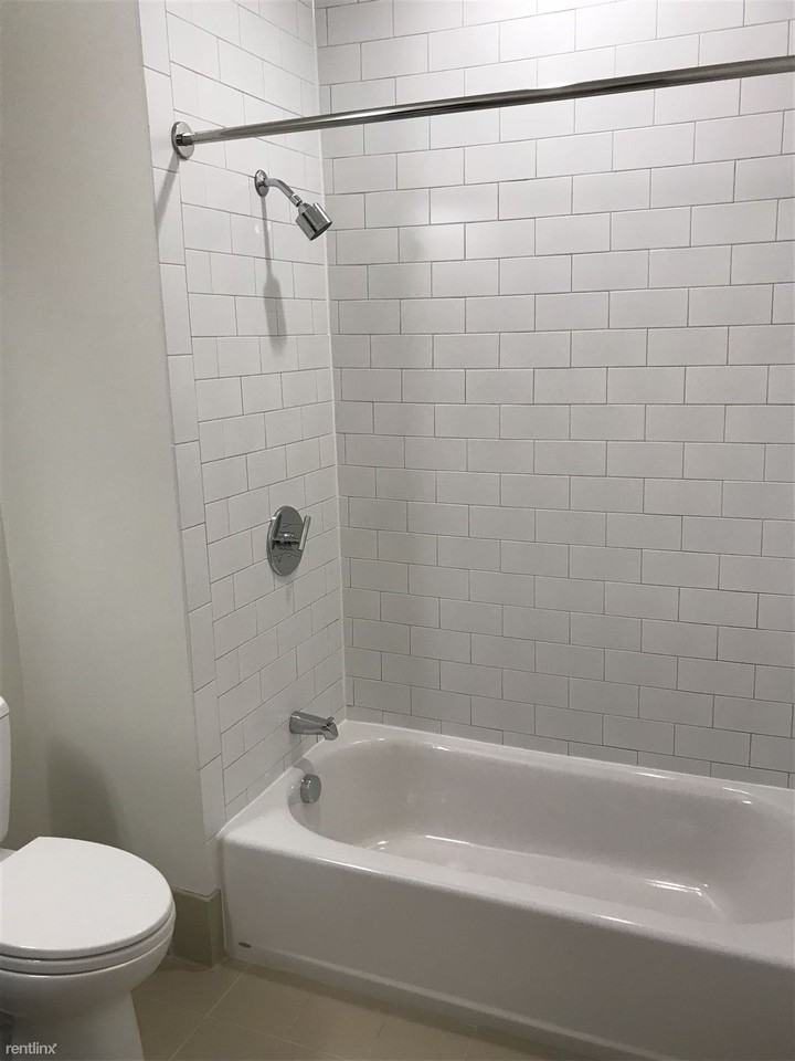 54 Warwick St - Photo 2 of 23