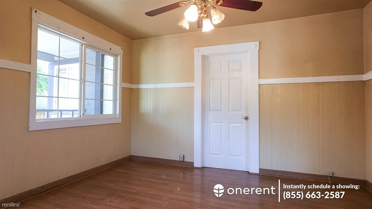 728 Warren St - Photo 3 of 15