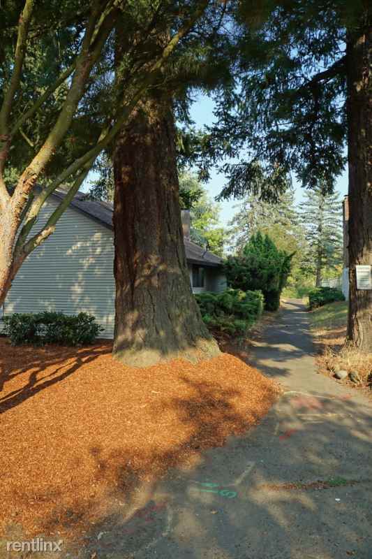 200 SE 205th Pl - Photo 3 of 32