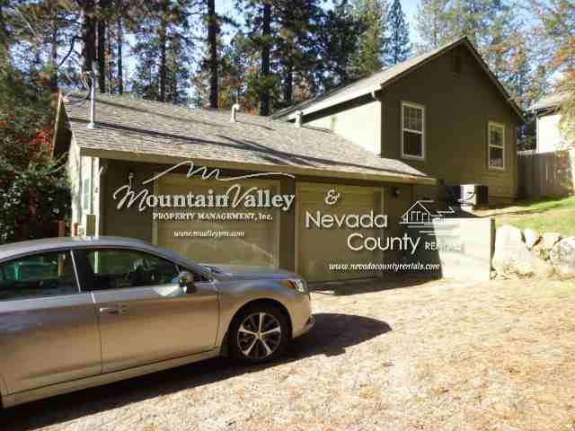 660 Manzanita Ln - Photo 2 of 31