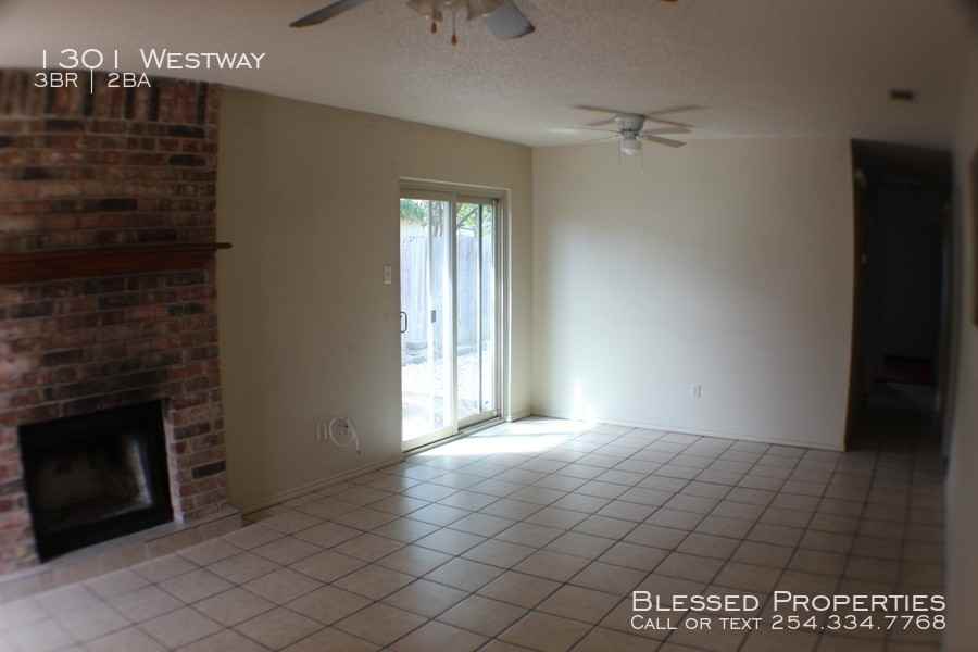 1301 Westway Dr - Photo 2 of 19