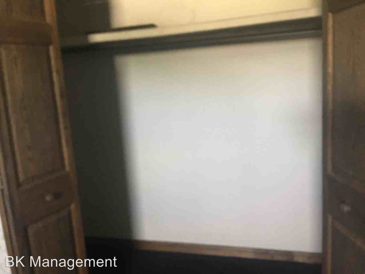 415 E Walnut Street - Photo 3 of 5