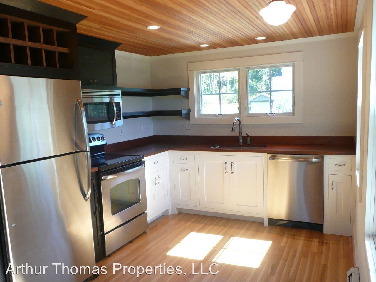 544 Goodwin Rd - Photo 3 of 21