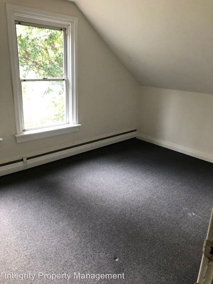 7 Cedar St - Photo 2 of 7