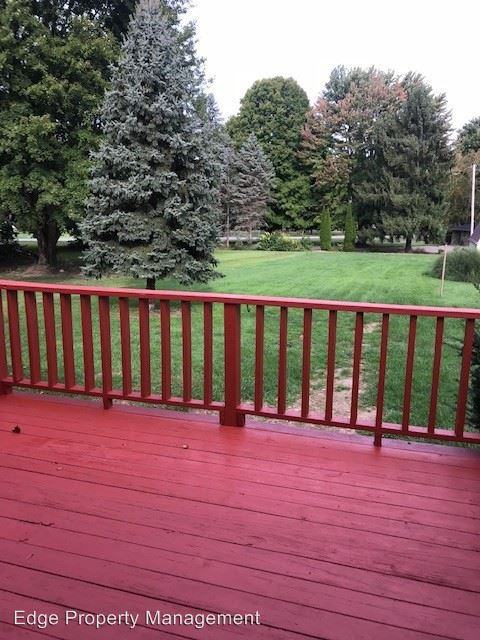48210 N Ridge Rd - Photo 2 of 13