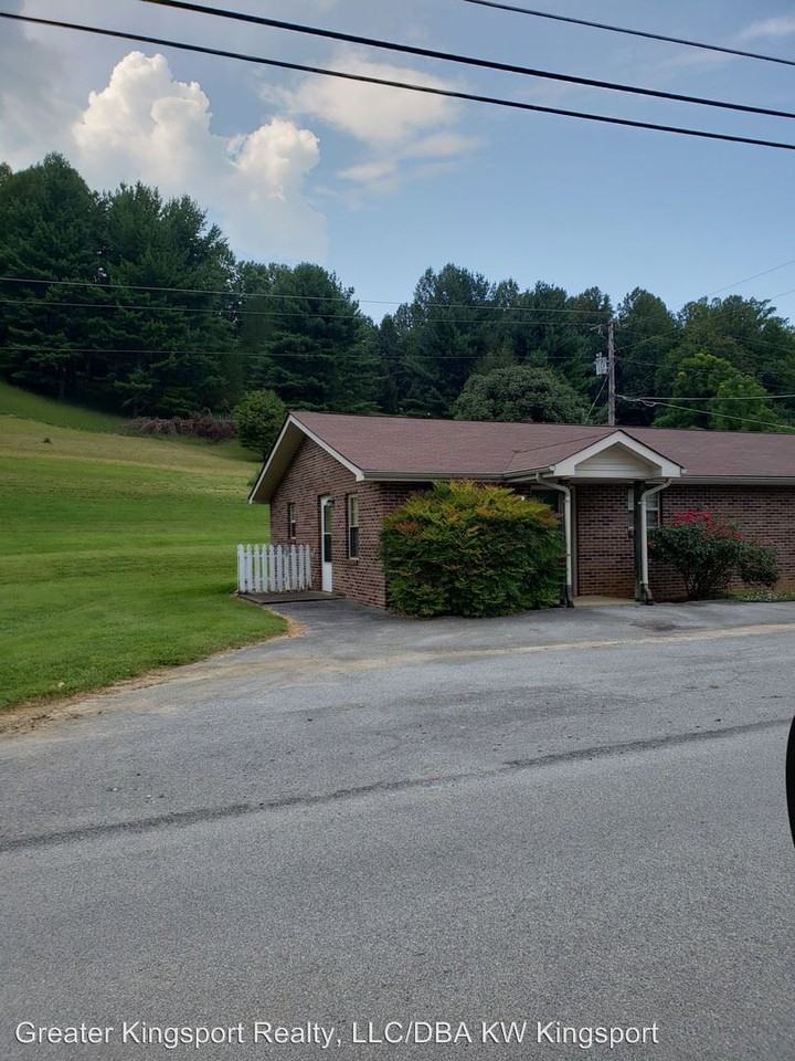 2304 Marbleton Rd #1 - Photo 2 of 9