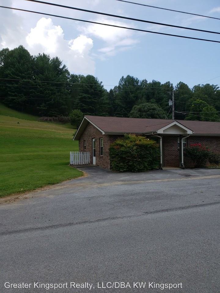 2304 Marbleton Rd #1 - Photo 3 of 9