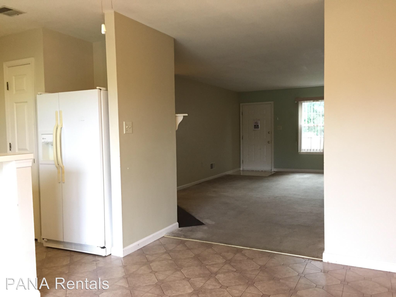 905 Christopher Dr - Photo 2 of 12