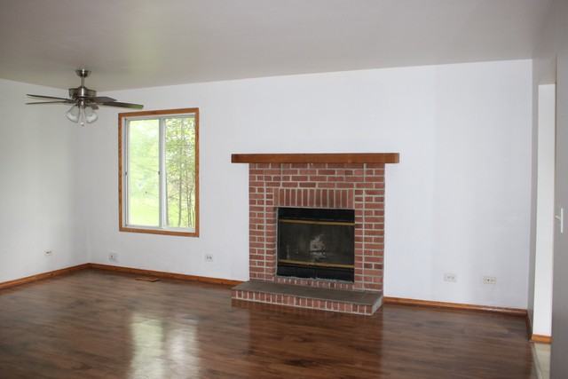 1332 Andover Dr - Photo 2 of 7