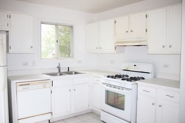 1332 Andover Dr - Photo 3 of 7