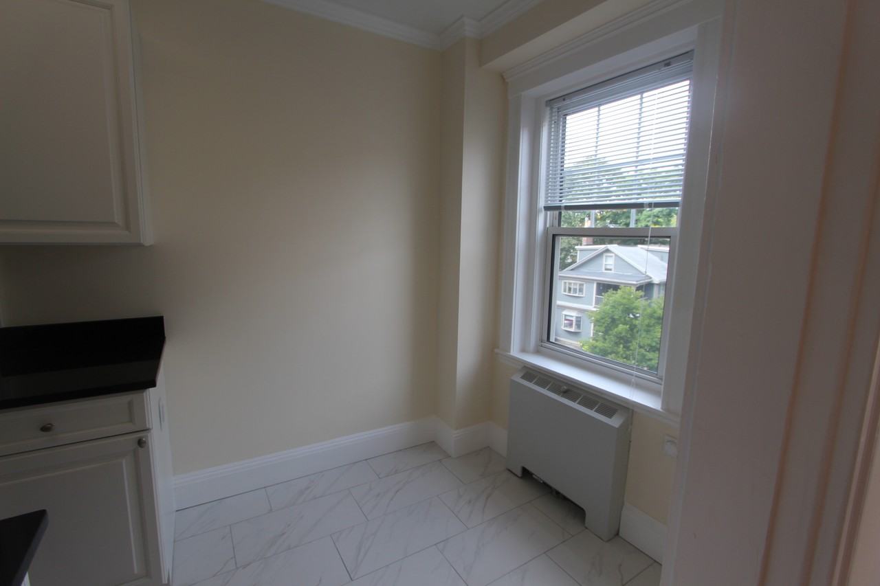 26 Chauncy Street #U1 - Photo 2 of 5
