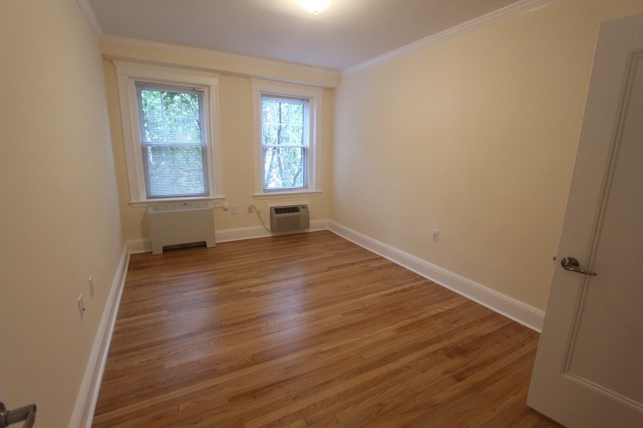 26 Chauncy Street #U1 - Photo 3 of 5