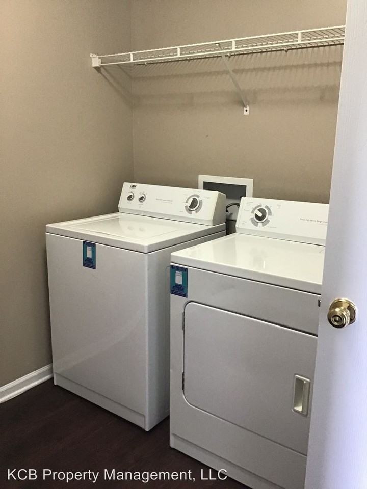 Bridgewater Circle - Photo 3 of 3