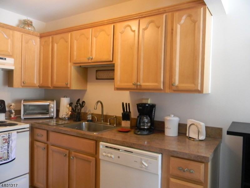 680 NJ-15 - Photo 3 of 12