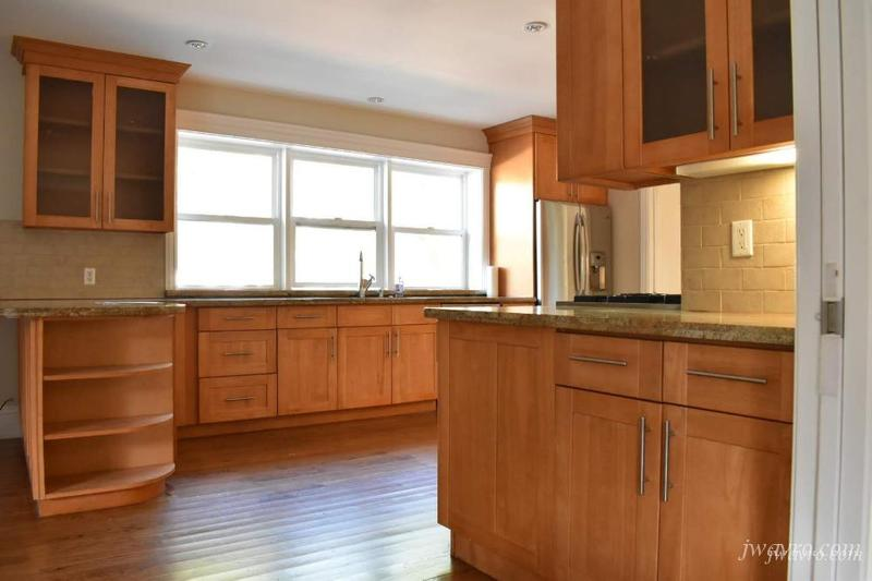 3123 Hillside Dr - Photo 3 of 13