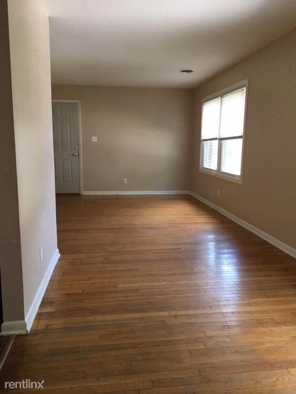 112 Campbell St - Photo 3 of 14
