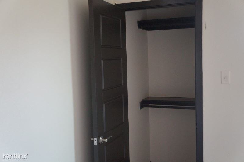 2004 Mexico Ave - Photo 2 of 9