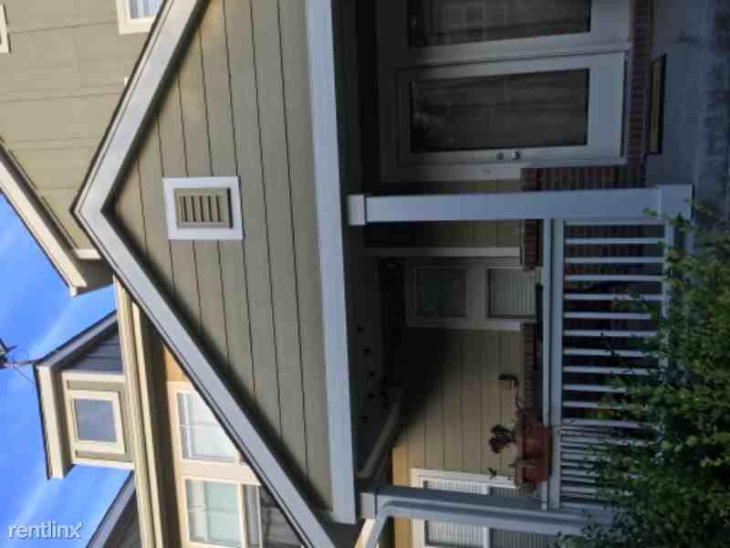 11877 Oak Hill Way - Photo 2 of 22