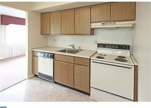 58 Garfield Ave - Photo 3 of 4