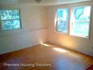 4601 5th St - Photo 3 of 3