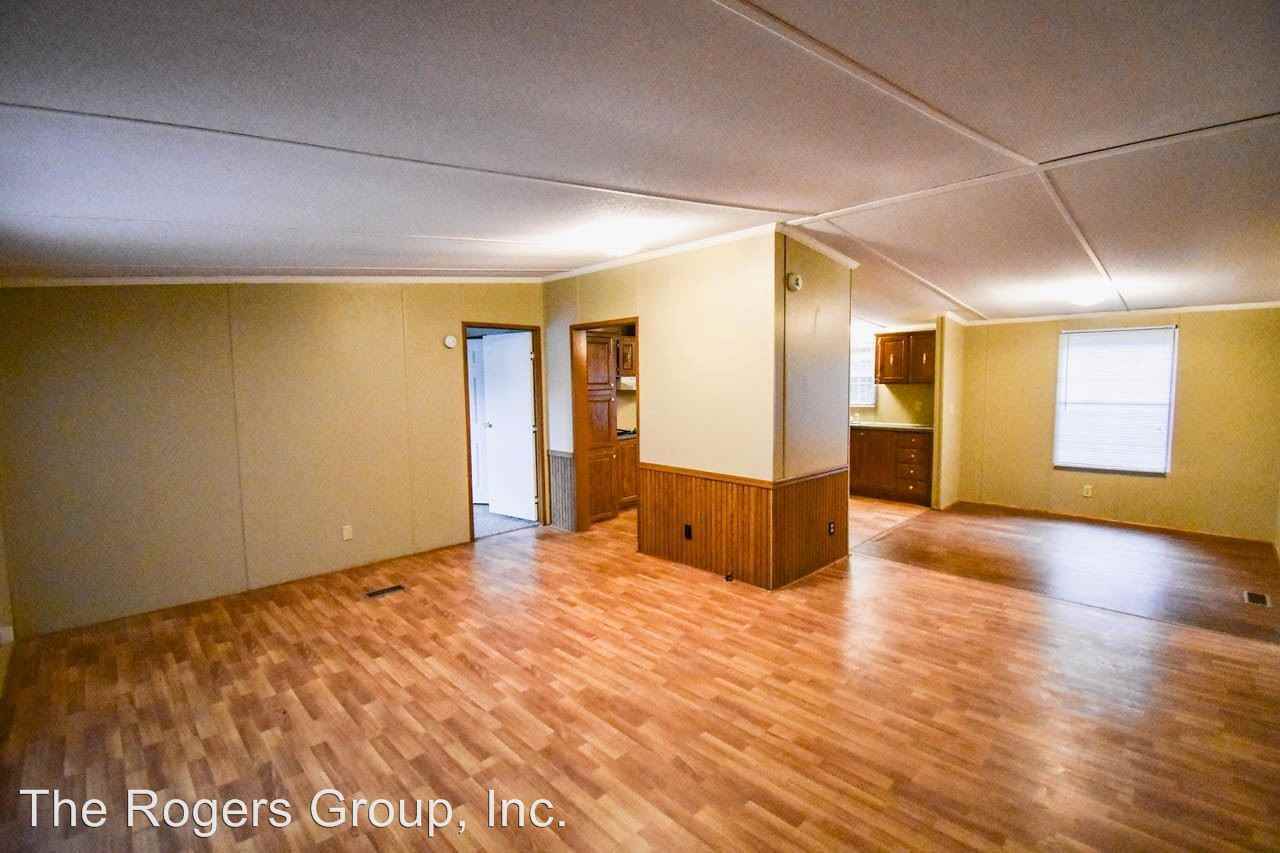 195 Tower Ln - Photo 3 of 14