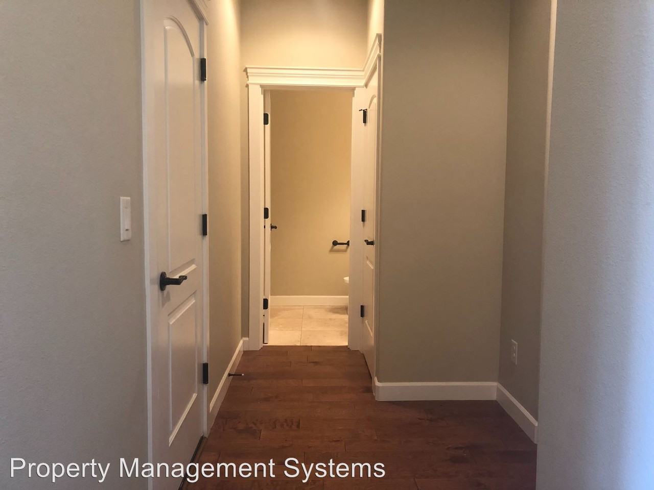 7429 NE 58th Way - Photo 3 of 18