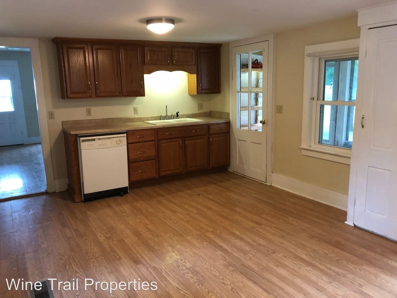 3472 Himrod Rd - Photo 3 of 12