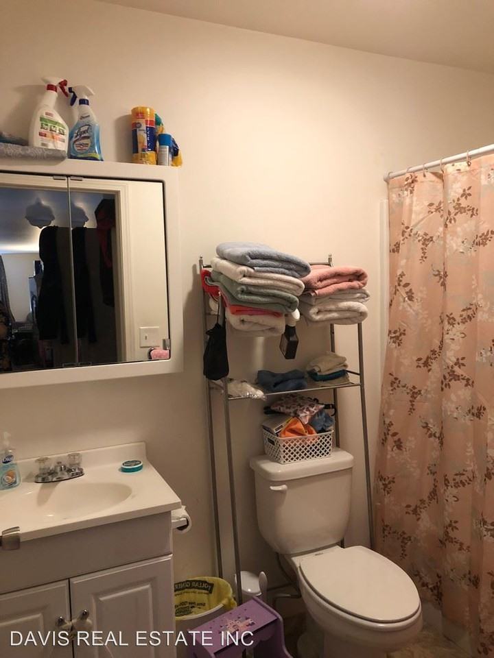 117 Main St #3 - Photo 3 of 8