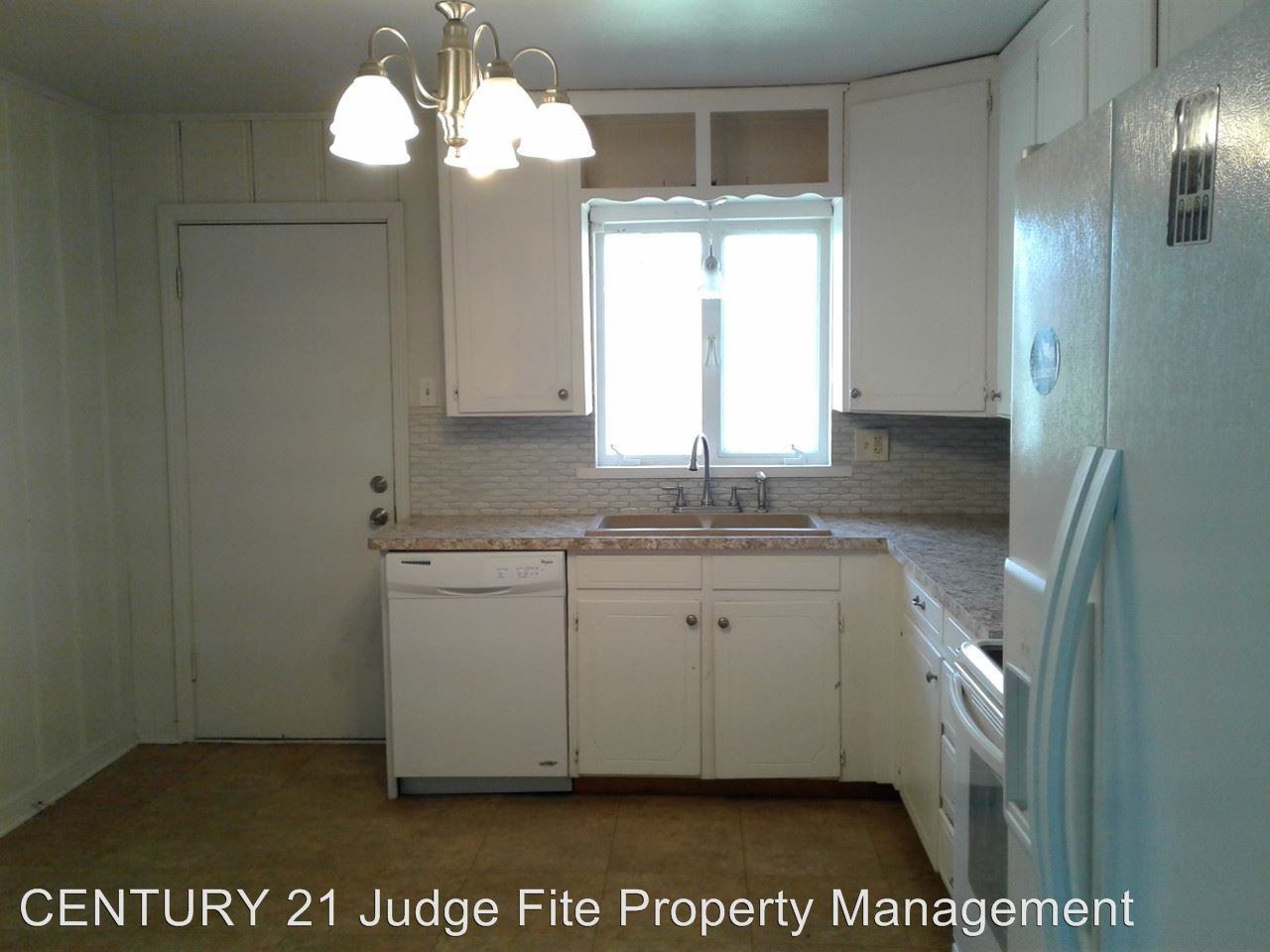 5000 Montrose Dr - Photo 2 of 10