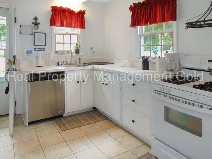 6566 Long Beach Dr - Photo 3 of 15